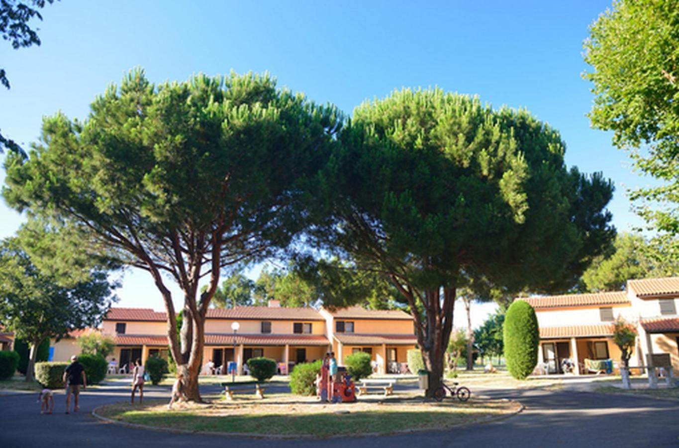 Azureva Saint Cyprien Aparthotel Buitenkant foto