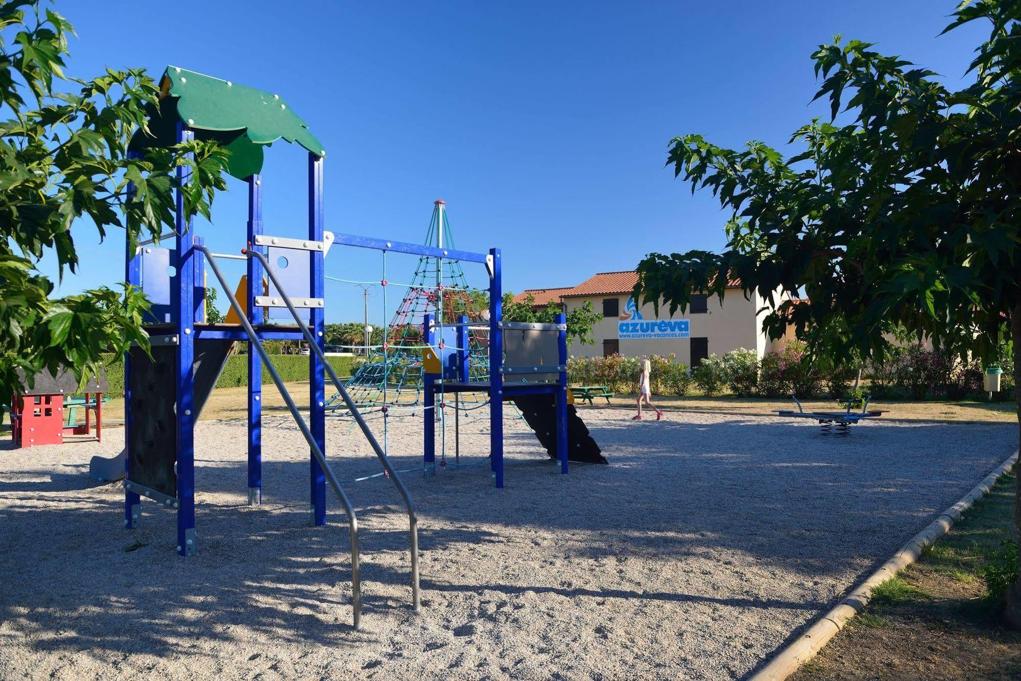 Azureva Saint Cyprien Aparthotel Buitenkant foto